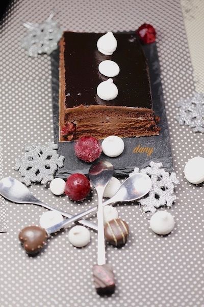 PAVÉ AU CHOCOLAT ET AUX CERISES AU KIRSCH - Épicétout, la cuisine de Dany