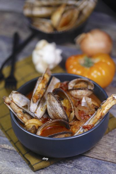 CIOPPINO AUX COQUILLAGES